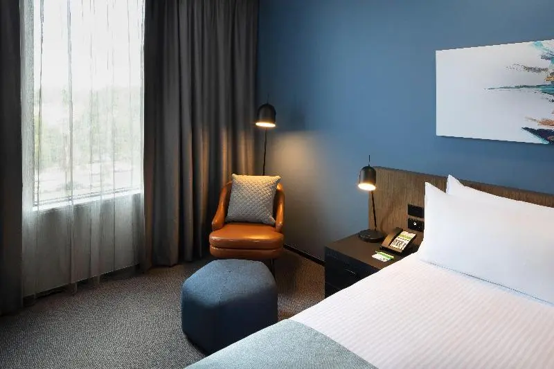 キングサイズベッドのスタンダードルーム, Holiday Inn Sydney St Marys, An Ihg