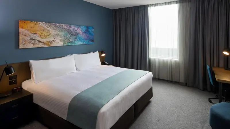 身障者適用キングサイズベッドルーム, Holiday Inn Sydney St Marys, An Ihg