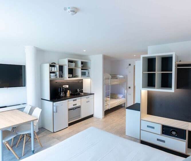 이그제큐티브 스튜디오, Kyriad Résidence Cabriès   Plan De Campagne