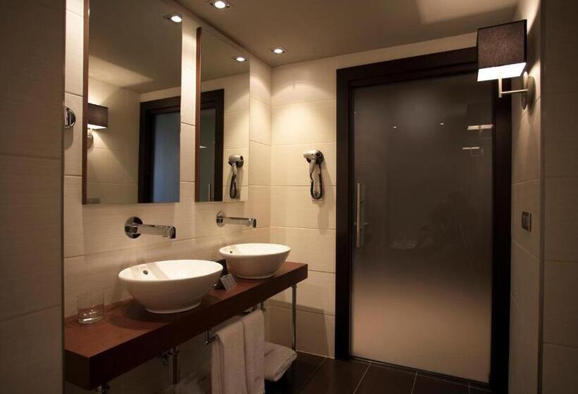 高级大房间, La Trufa Negra