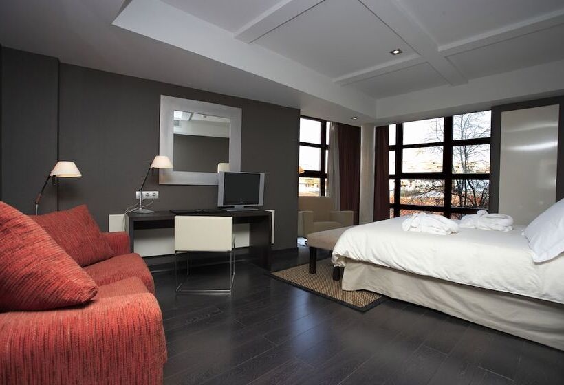 标准间, La Trufa Negra