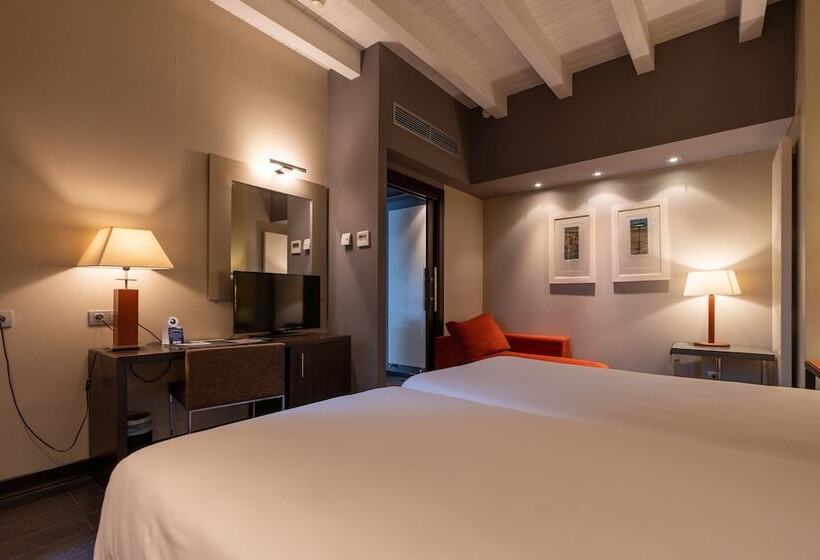 标准间, La Trufa Negra