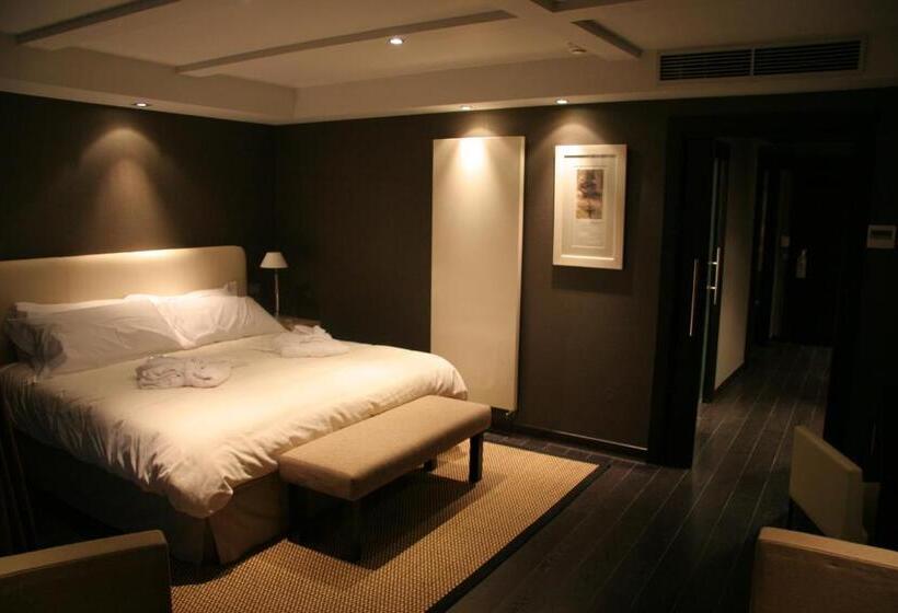 小型套房, La Trufa Negra