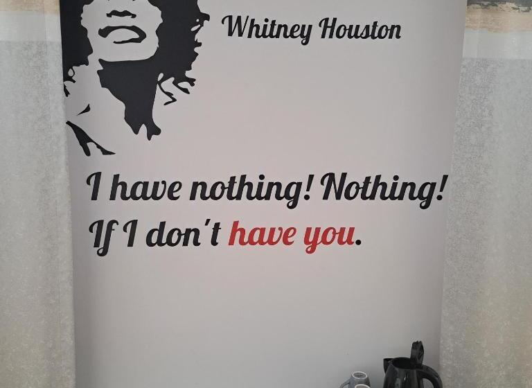 Номер Superior, Piano