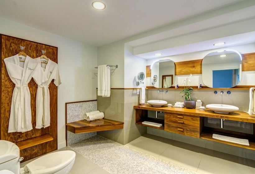 سوییت با استخر, Calabash