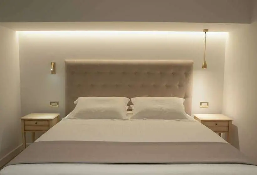 اتاق استاندارد, Acropolian Spirit Boutique