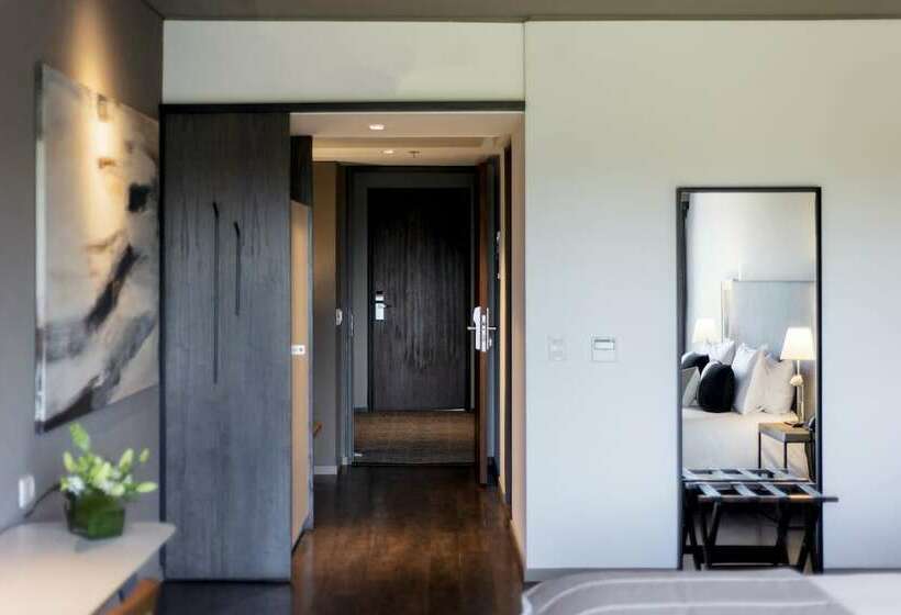 סוויטה דלוקס, Kos Pilar