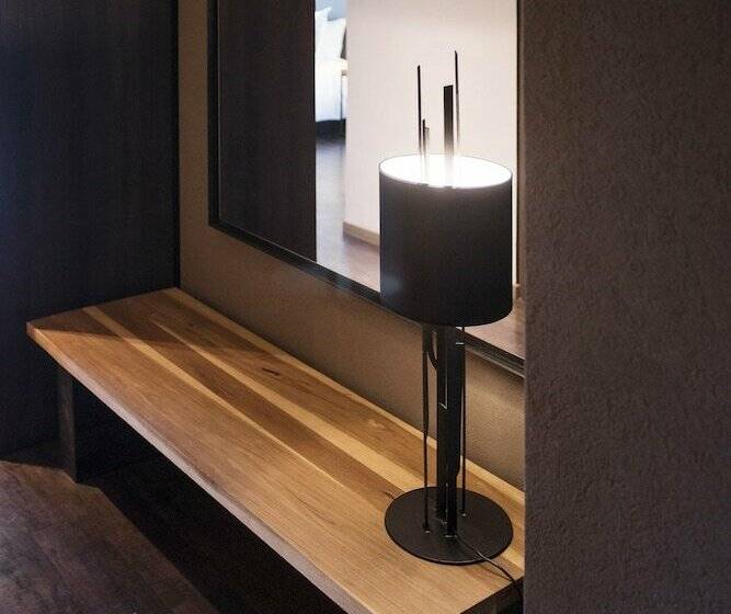 סוויטה דלוקס, Kos Pilar