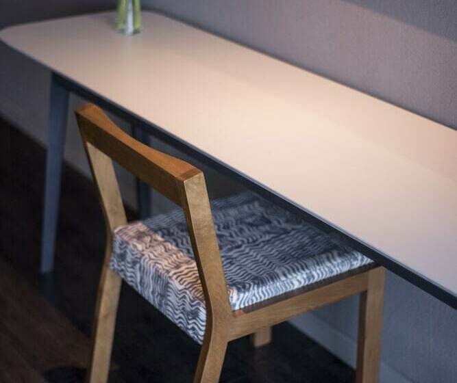 סוויטה דלוקס, Kos Pilar