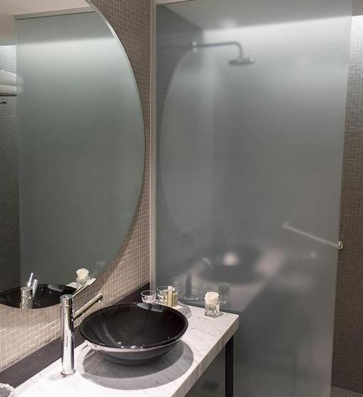 סוויטת דופלקס, Kos Pilar