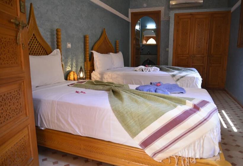 اتاق استاندارد سه نفره, Riad Jenan Adam