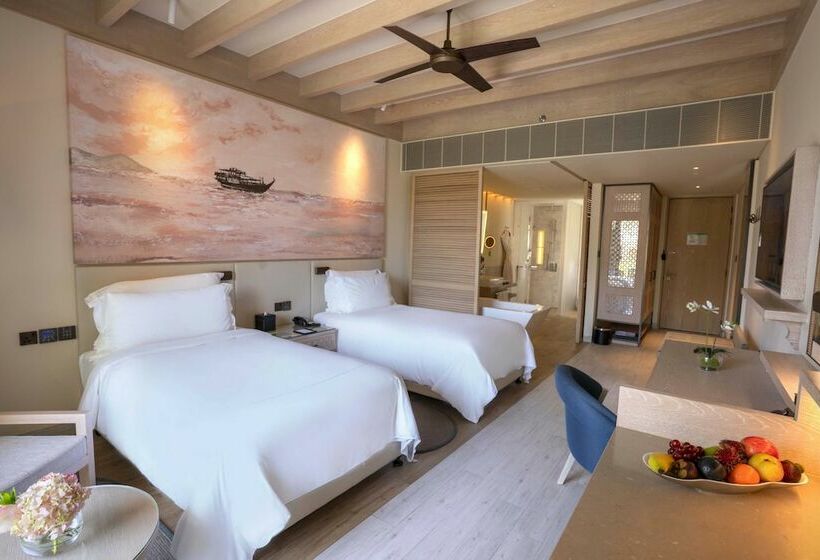 Номер Стандарт с Террасой, Saadiyat Rotana Resort And Villas