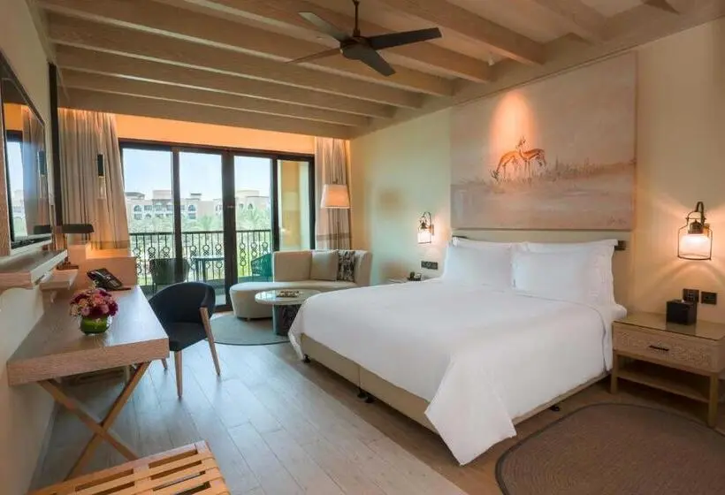اتاق استاندارد با تخت بزرگ, Saadiyat Rotana Resort And Villas