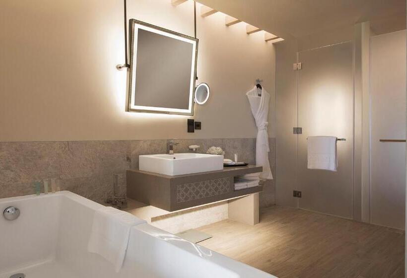 Номер Стандарт с Террасой, Saadiyat Rotana Resort And Villas