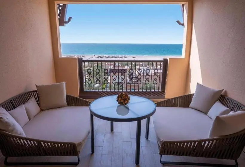 سوییت با چشم‌انداز دریا, Saadiyat Rotana Resort And Villas