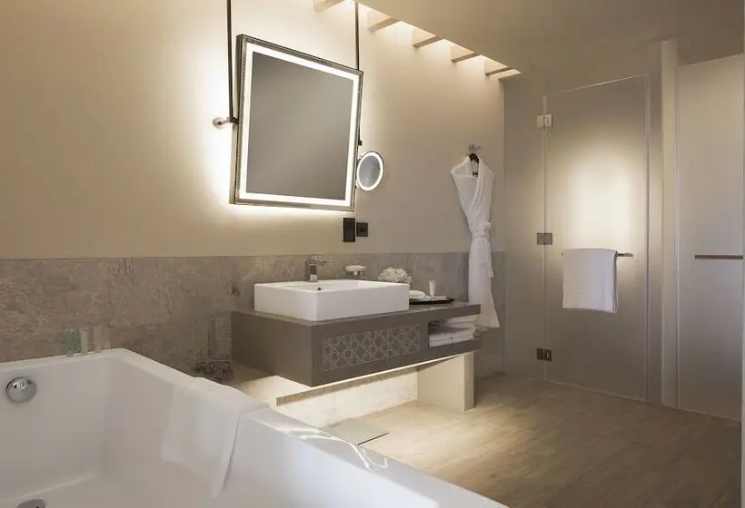 اتاق استاندارد با چشم‌انداز باغ, Saadiyat Rotana Resort And Villas
