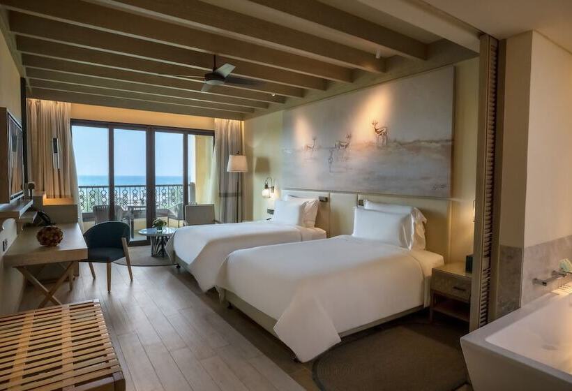 Номер Стандарт Вид на Море с Балконом, Saadiyat Rotana Resort And Villas