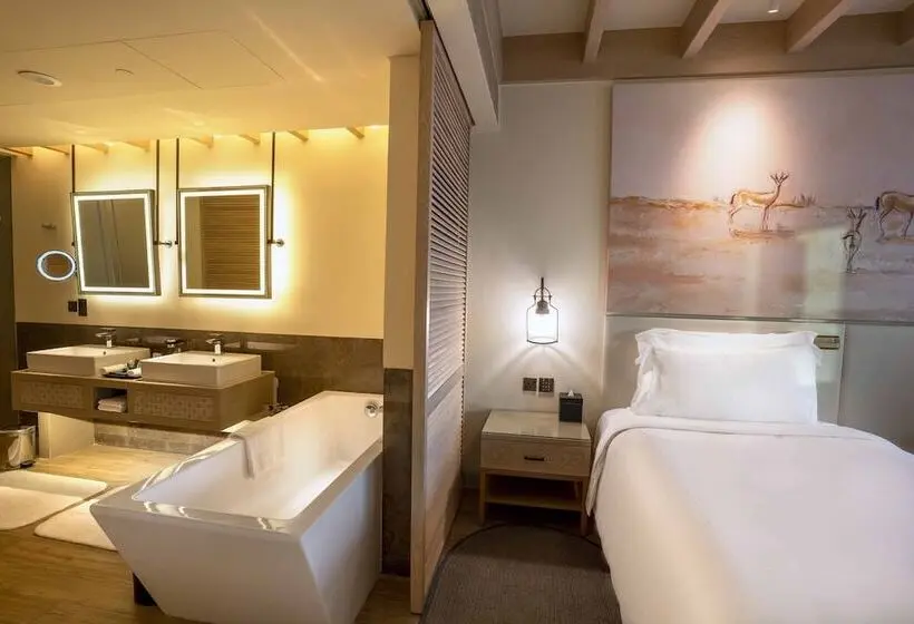 اتاق استاندارد با بالکن و چشم‌انداز دریا, Saadiyat Rotana Resort And Villas