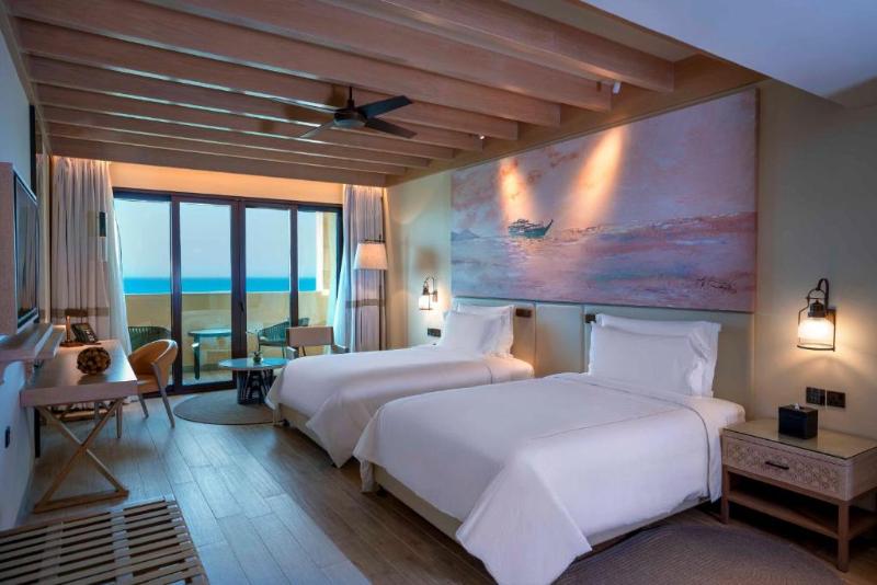 Люкс Вид на Море, Saadiyat Rotana Resort And Villas