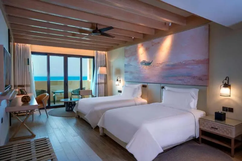 سوییت با چشم‌انداز دریا, Saadiyat Rotana Resort And Villas