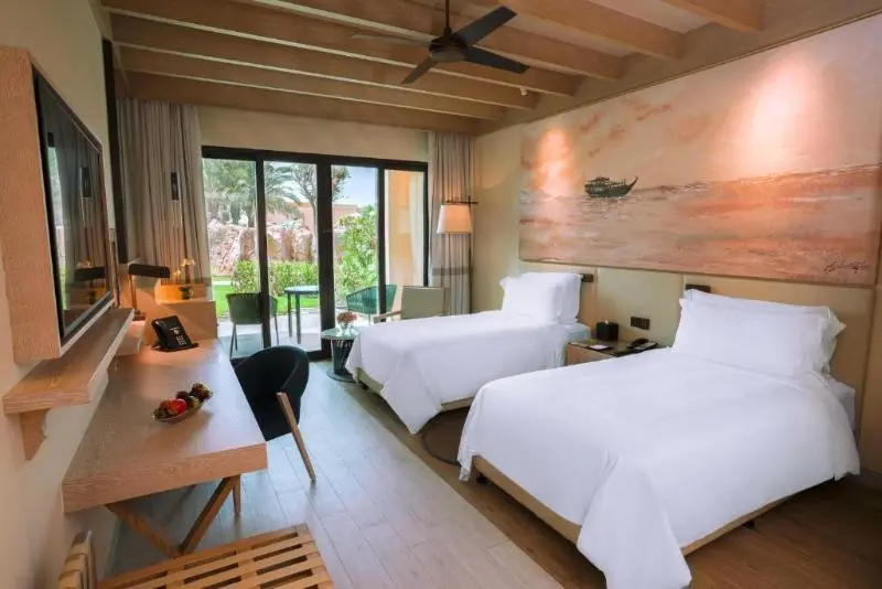 اتاق استاندارد با چشم‌انداز باغ, Saadiyat Rotana Resort And Villas