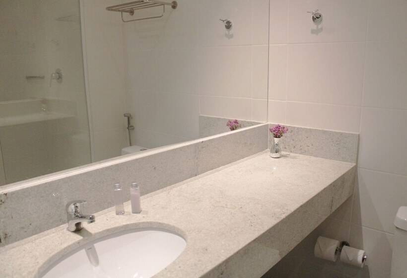 Quarto Estandar, Samba Tres Rios