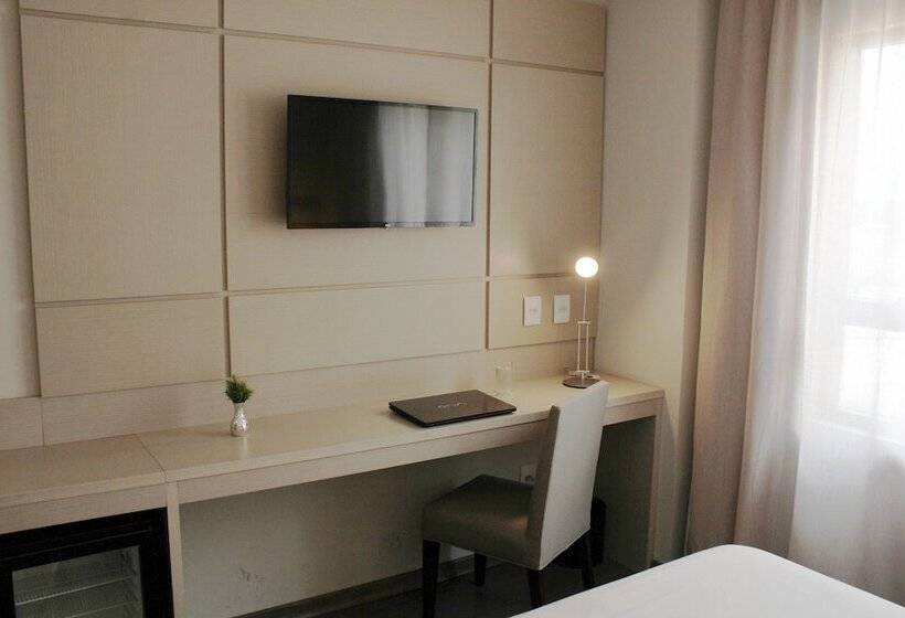 Quarto Estandar, Samba Tres Rios