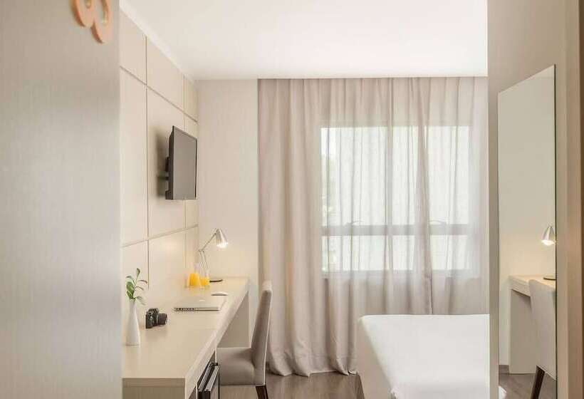 Quarto Deluxe, Samba Tres Rios