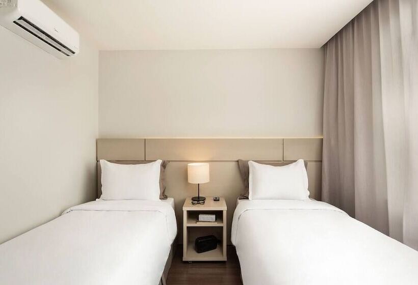 Quarto Deluxe, Samba Tres Rios