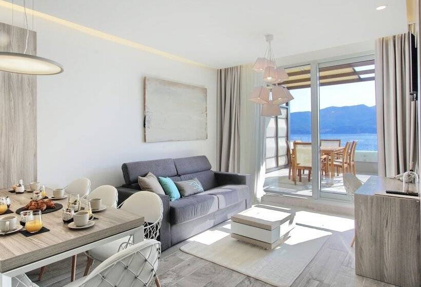 Люкс Premium 2 Спальни, Kalamota Beach House