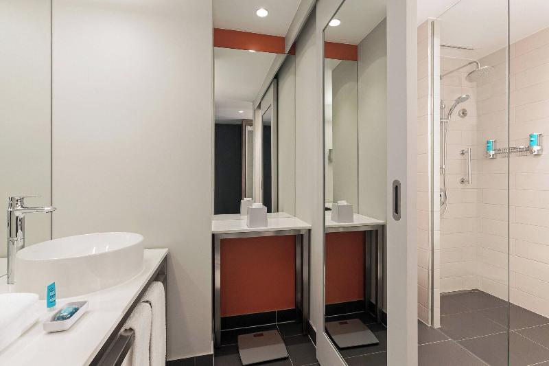 اتاق استاندارد با تخت بزرگ, Aloft Palm Jumeirah