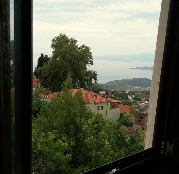 חדר דלוקס, Archontiko Pantou