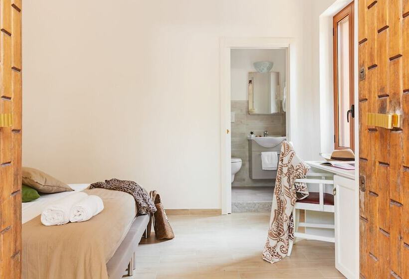 اتاق استاندارد, B&b Viale Dei Pini