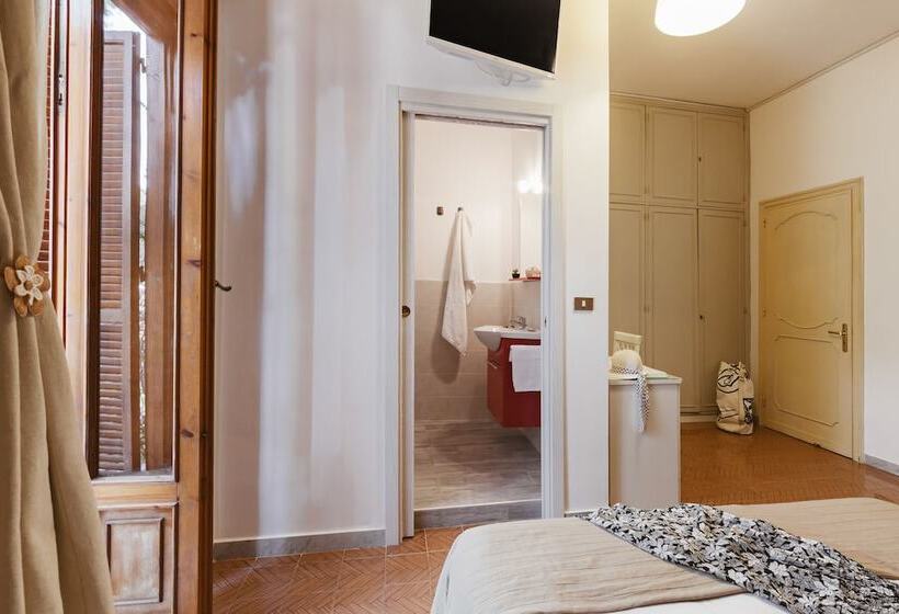 اتاق استاندارد سه نفره, B&b Viale Dei Pini