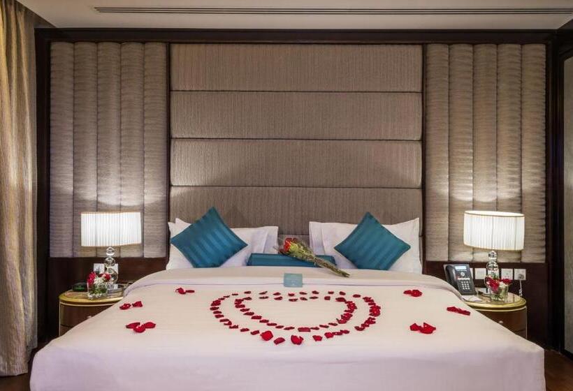 Полулюкс, Boudl Al Sahafa