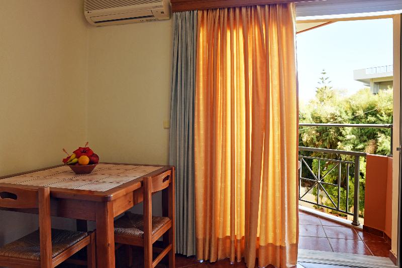 Студио Стандарт Боковой Вид на Море, Iolkos Hotel Apartments