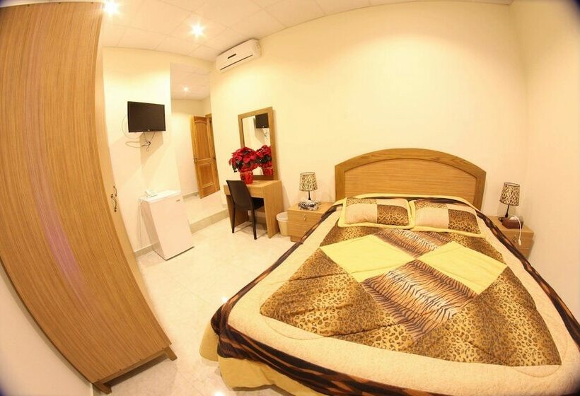 اتاق استاندارد, St Jean