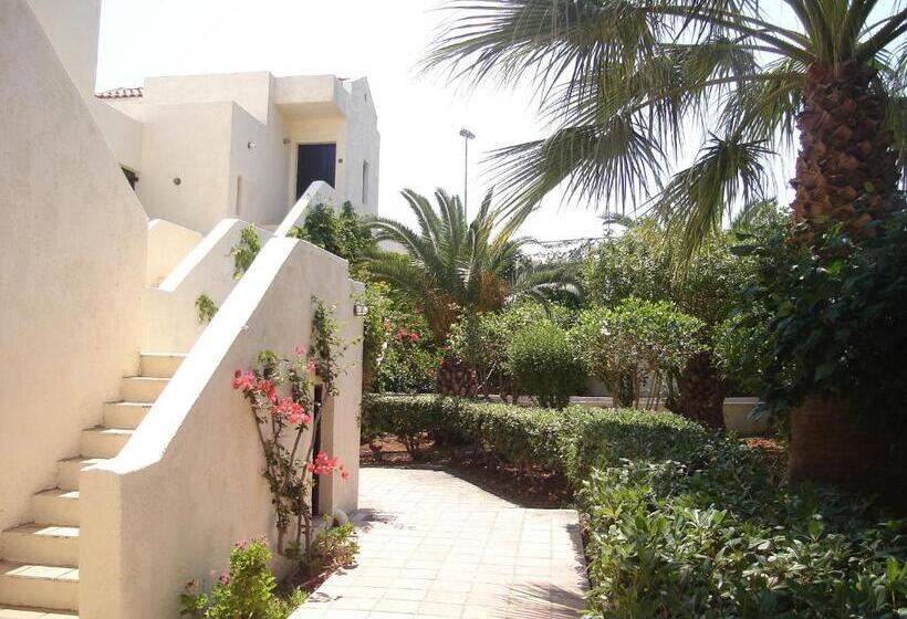 סטודיו סופריור, Sundance Apartments & Suites