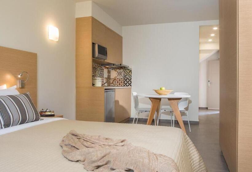 סטודיו סופריור, Sundance Apartments & Suites