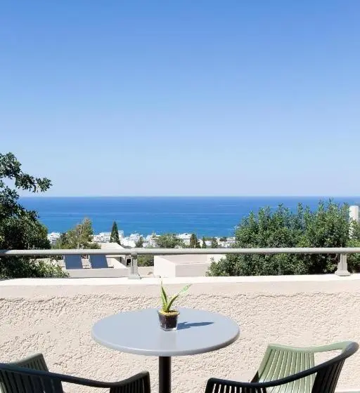 2 Bedroom Superior Suite with Views, Sundance Apartments & Suites