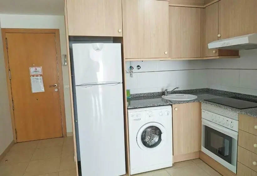 آپارتمان 2 خوابه, Apartamentos Los Almendros 3000
