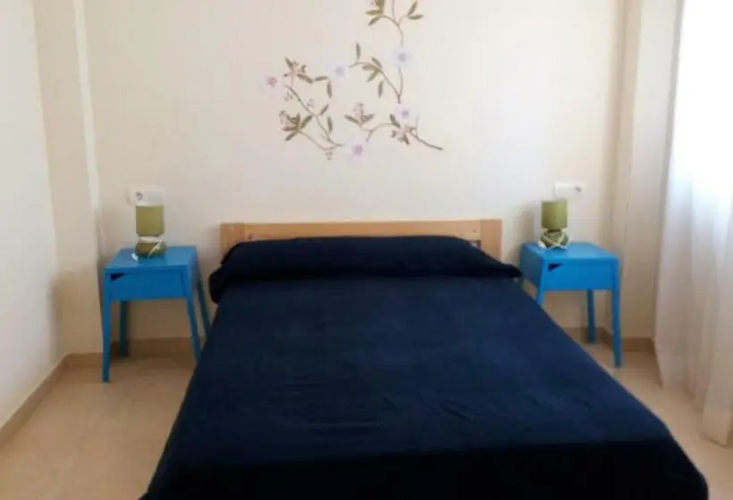 آپارتمان 2 خوابه, Apartamentos Los Almendros 3000