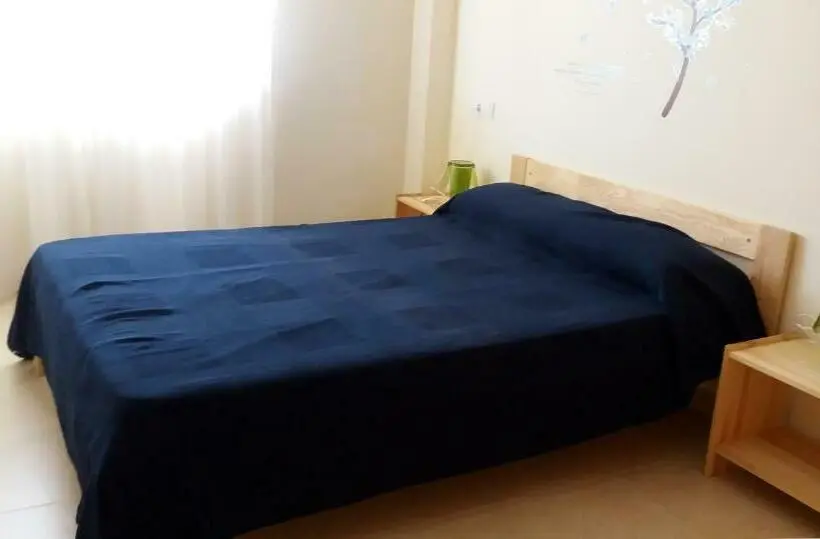 آپارتمان 2 خوابه, Apartamentos Los Almendros 3000