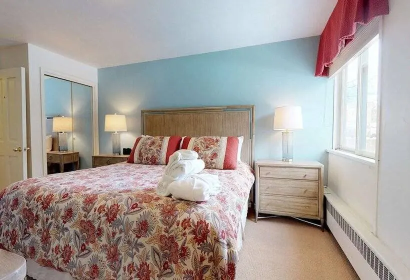 ツーベッドルーム ヴィラ, Christiania Condominiums Coraltree Residence Collection