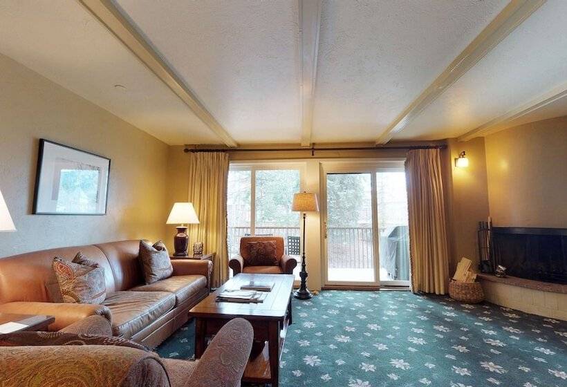 침실 2개 빌라, Christiania Condominiums  Coraltree Residence Collection
