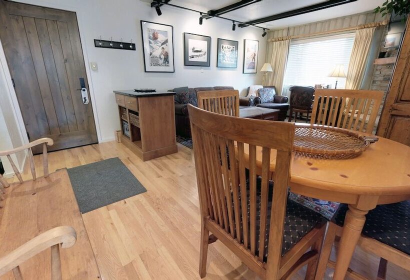 ツーベッドルーム　ヴィラ, Christiania Condominiums  Coraltree Residence Collection