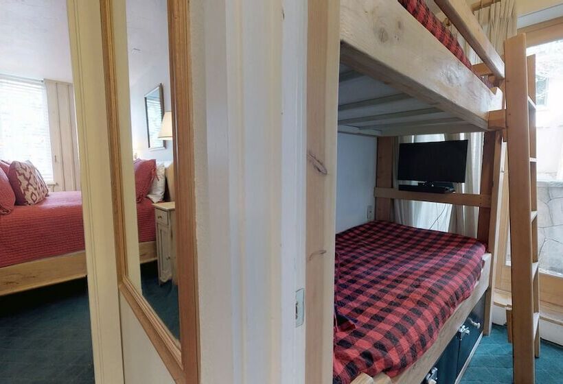 ツーベッドルーム　ヴィラ, Christiania Condominiums  Coraltree Residence Collection