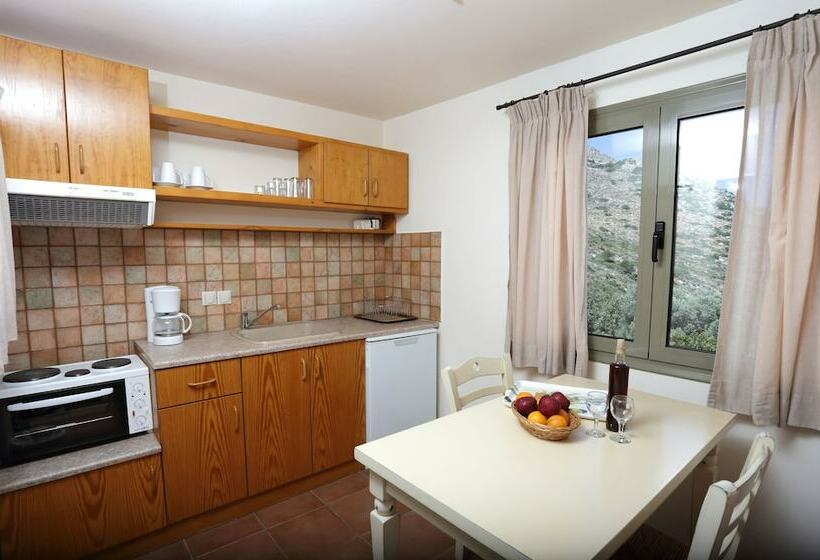 Вилла 1 Спальня, Mourtzanakis Residence   Traditional Eco Hotel In Achlada