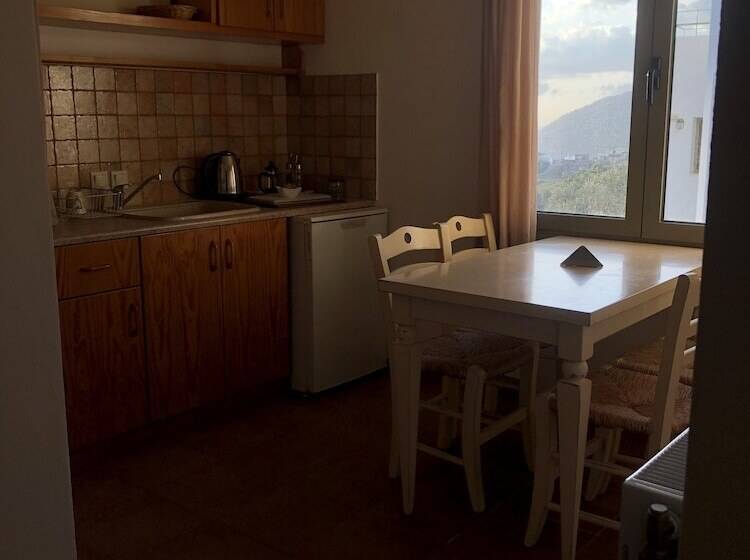 Вилла 1 Спальня, Mourtzanakis Residence   Traditional Eco Hotel In Achlada