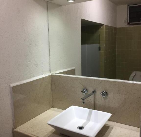 스탠다드 룸 더블 침대 2개, Essen's